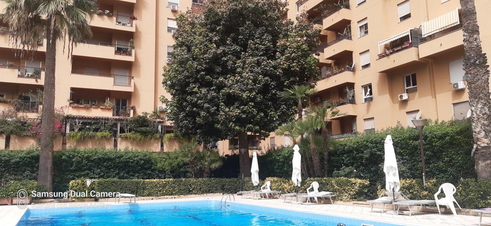 Frael Apartment Palermo Bagian luar foto